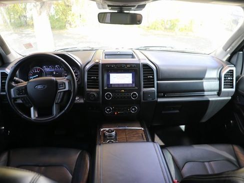 Used 2019 Ford Expedition Max Platinum image 15