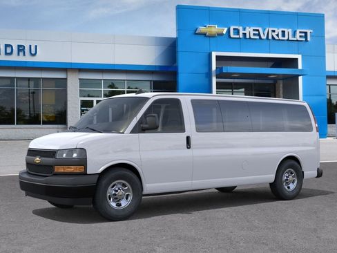 New 2025 Chevrolet Express 2500 Extended RWD image 2