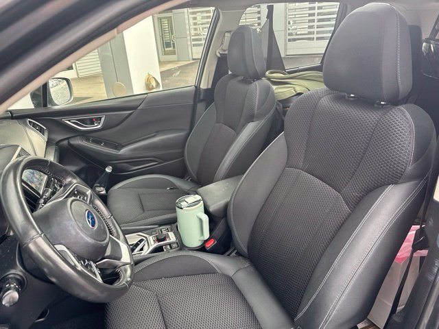 Used 2019 Subaru Forester Premium AWD/4WD image 7