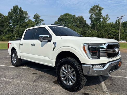 Used 2023 Ford F150 Lariat w/ Equipment Group 502A High AWD/4WD image 3