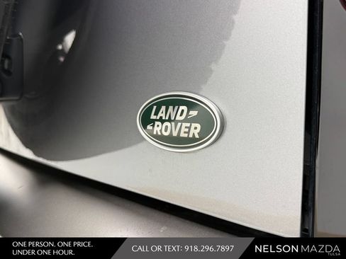 Used 2022 Land Rover Defender 110 X-Dynamic SE AWD/4WD image 11