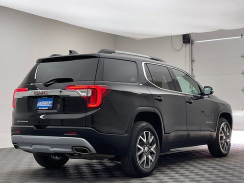 Used 2023 GMC Acadia SLE w/ Driver Convenience Package FWD image 8