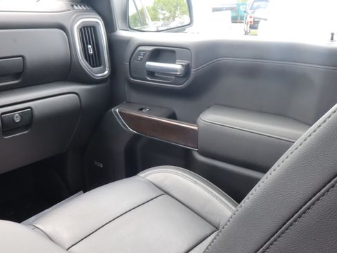 Used 2019 GMC Sierra 1500 SLT w/ SLT Premium Plus Package AWD/4WD image 11