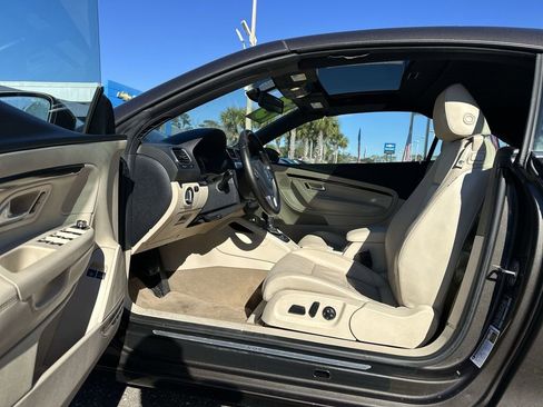 Used 2013 Volkswagen Eos Executive image 19