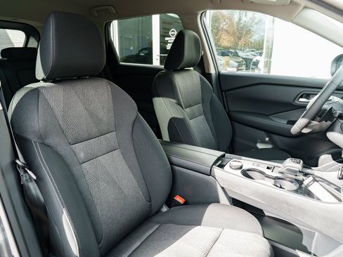 New 2026 Nissan Rogue SV w/ Cold Weather Package image 27