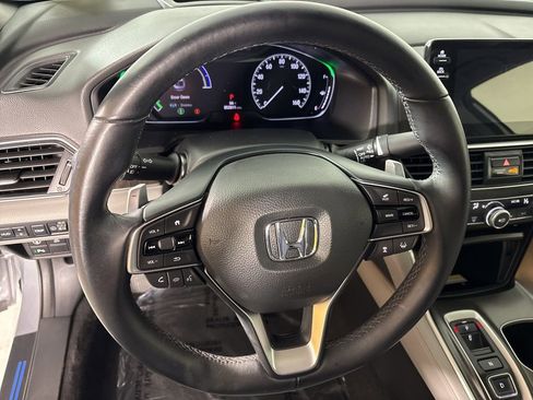 Used 2019 Honda Accord Touring image 19