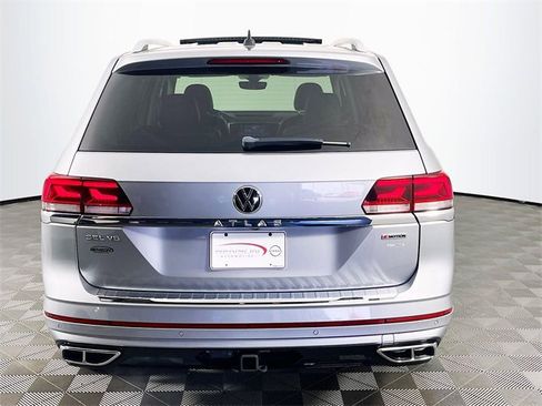 Used 2021 Volkswagen Atlas SEL R-Line image 7