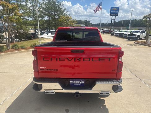 New 2026 Chevrolet Silverado 1500 LT w/ Z71 Off-Road Package AWD/4WD image 13