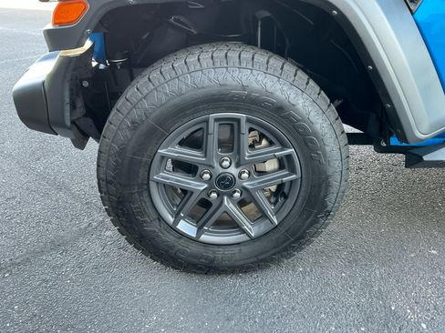 Used 2024 Jeep Wrangler Sport S image 26