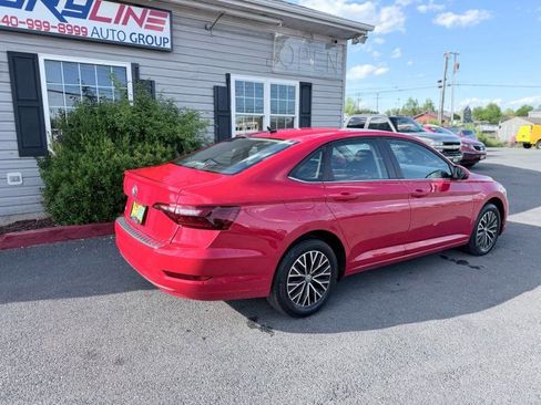 Used 2020 Volkswagen Jetta SE w/ SE Cold Weather Package image 2