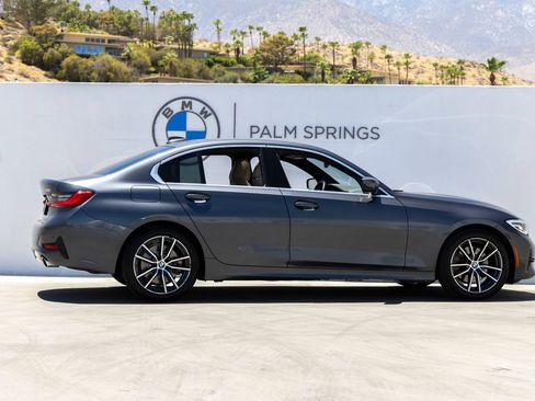 Used 2020 BMW 330i Sedan w/ Convenience Package RWD image 5