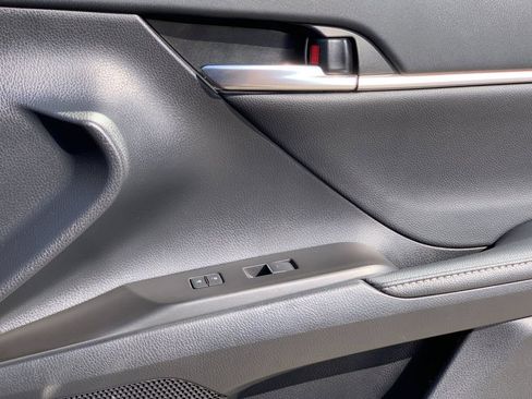 Used 2023 Toyota Camry XSE w/ Navigation Package image 20