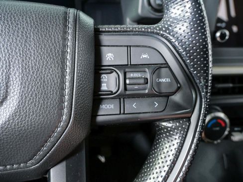 Used 2025 Toyota Tacoma SR AWD/4WD image 11