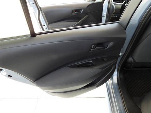 Used 2022 Toyota Corolla LE FWD image 41