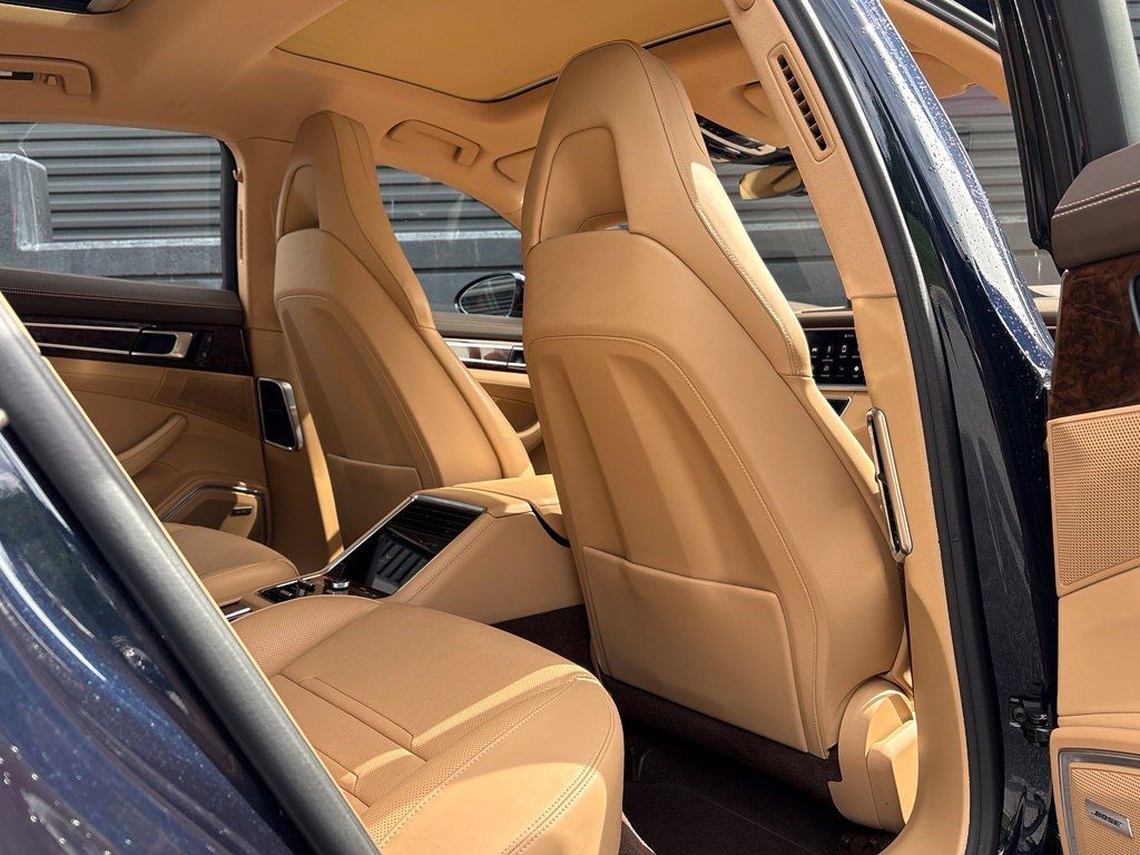 Certified 2023 Porsche Panamera 4S AWD/4WD image 21