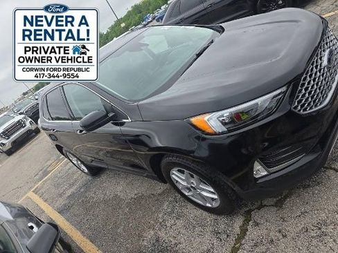 Used 2023 Ford Edge SEL w/ Convenience Package AWD/4WD image 2