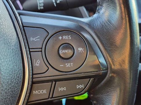 Used 2019 Toyota Camry SE w/ Protection Package (Q2) FWD image 13