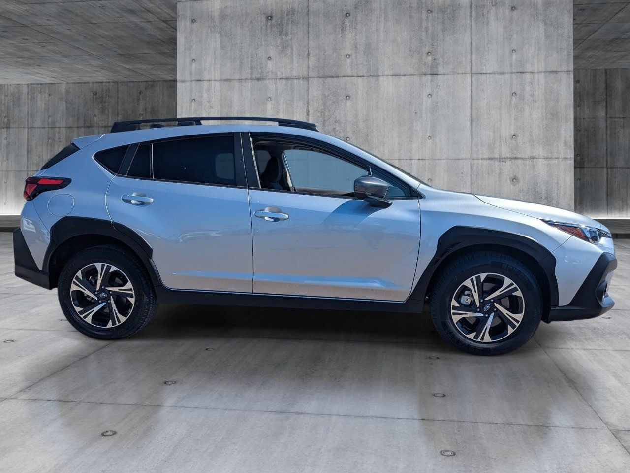 Used 2025 Subaru Crosstrek 2.5i Premium AWD/4WD image 6