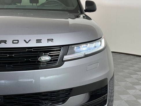 Used 2024 Land Rover Range Rover Sport SE AWD/4WD image 12