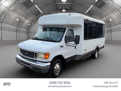 Used 2003 Ford E-450 and Econoline 450 XL Extended Van 3D