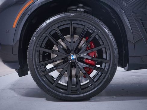 Used 2026 BMW X5 sDrive40i w/ M Sport Package RWD image 2