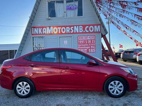 Used 2017 Hyundai Accent SE image 9
