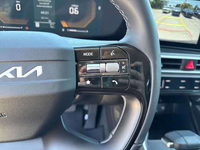 New 2026 Kia Sorento LX FWD image 32