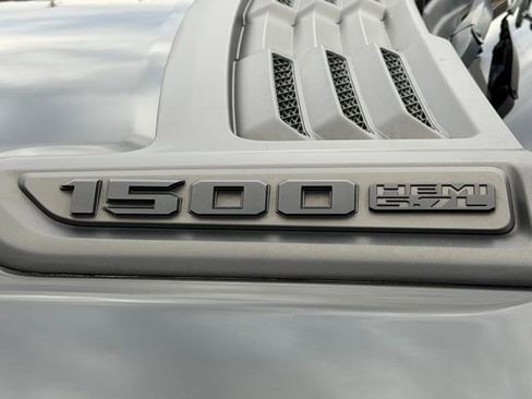 Used 2020 RAM 1500 Limited w/ Black Appearance Package AWD/4WD image 20