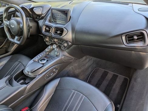 Used 2019 Aston Martin V8 Vantage Coupe RWD image 6