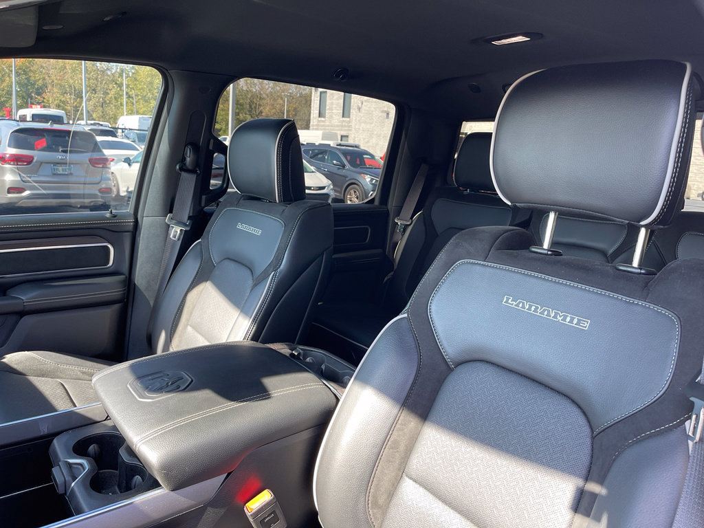 Used 2025 RAM 1500 Laramie AWD/4WD image 13