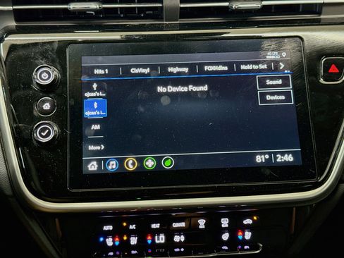 Used 2023 Chevrolet Bolt EUV Premier FWD image 21
