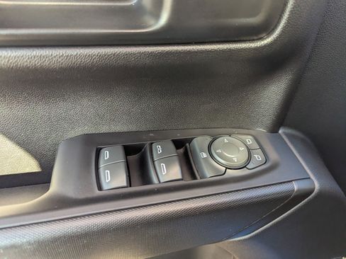 Certified 2022 Chevrolet Silverado 1500 Custom image 29