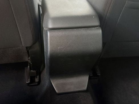 Used 2021 Subaru Crosstrek 2.0i AWD/4WD image 28