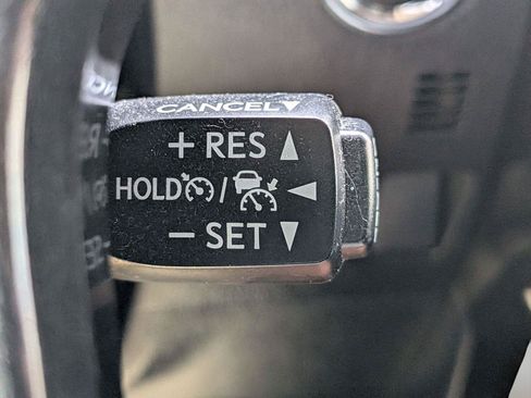 Used 2021 Toyota 4Runner TRD Off-Road Premium w/ Moonroof Package AWD/4WD image 23
