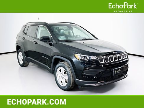 Used 2022 Jeep Compass Latitude w/ Sun and Sound Group image 1