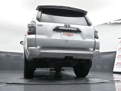 Used 2022 Toyota 4Runner TRD Off-Road Premium image 38