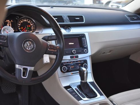 Used 2012 Volkswagen CC Lux Limited image 31