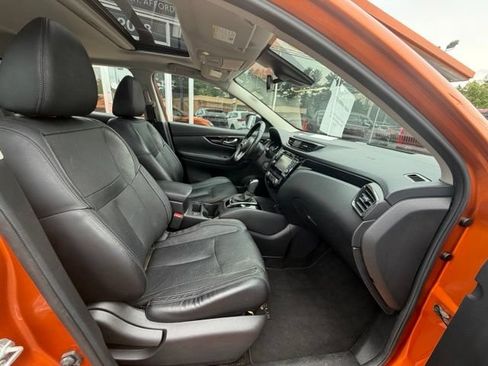 Used 2017 Nissan Rogue Sport SL w/ SL Premium Package AWD/4WD image 11