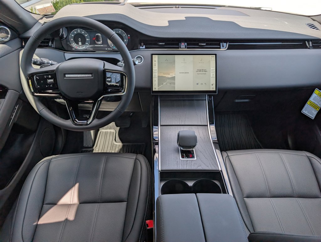 New 2026 Land Rover Range Rover Evoque S AWD/4WD image 12
