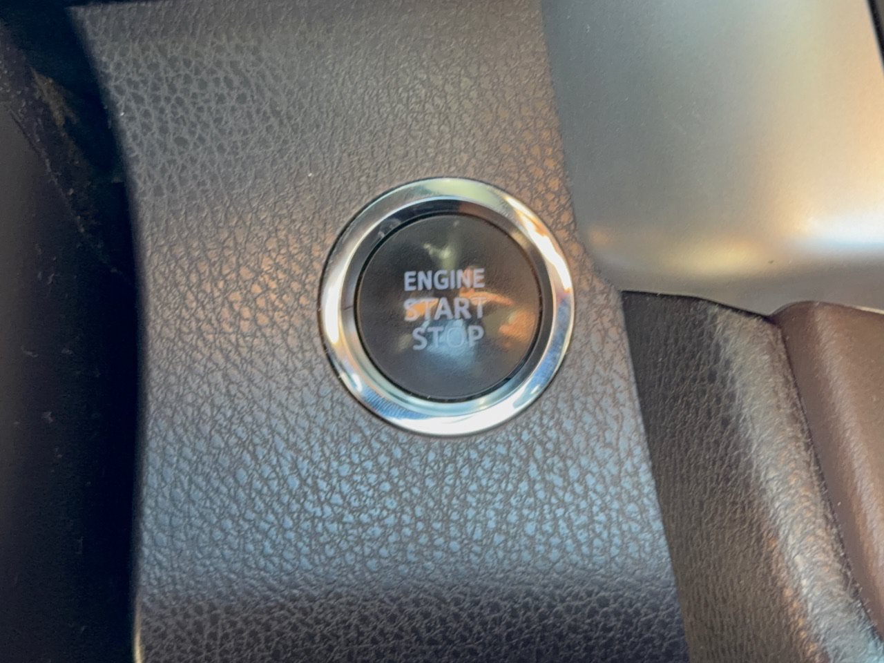 Used 2018 Toyota Highlander XLE AWD/4WD image 20