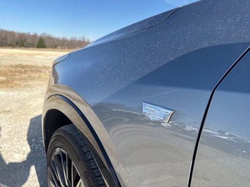 Used 2024 Cadillac XT4 Sport image 10