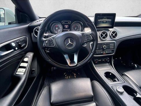 Used 2016 Mercedes-Benz CLA 250 image 7