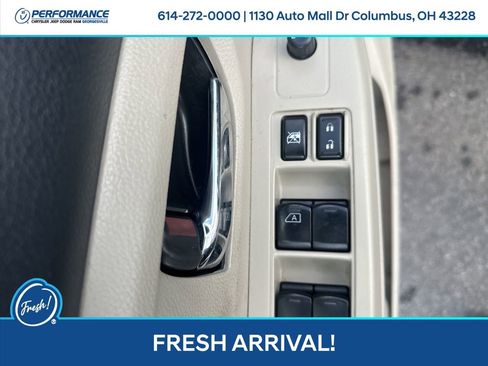 Used 2014 Subaru Impreza 2.0i Premium image 14