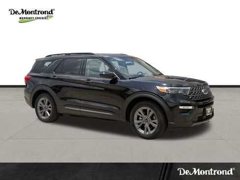 Used 2023 Ford Explorer XLT w/ Equipment Group 202A RWD image 3
