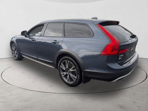 Used 2018 Volvo V90 T6 Cross Country w/ Convenience Package AWD/4WD image 7