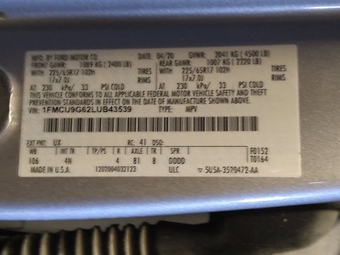 Used 2020 Ford Escape SE image 33