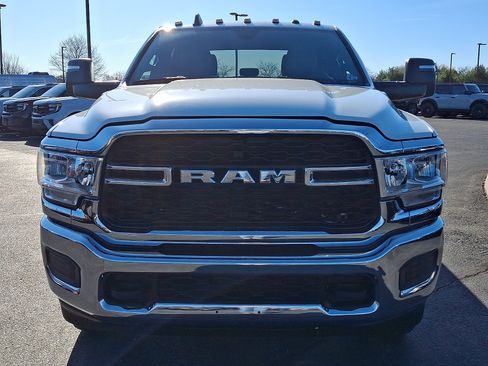 Used 2024 RAM 2500 Tradesman w/ Chrome Appearance Group image 2