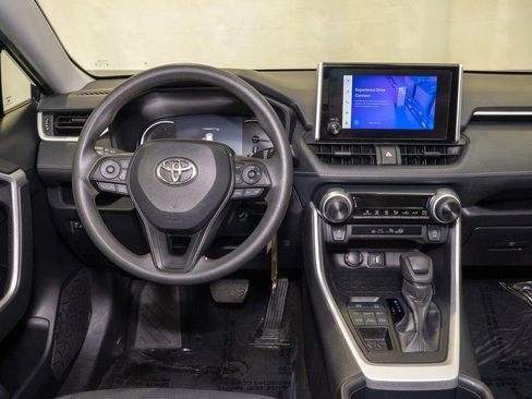 Used 2024 Toyota RAV4 LE image 6