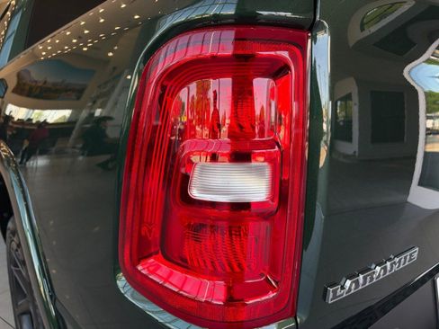 New 2026 RAM 1500 Laramie AWD/4WD image 34