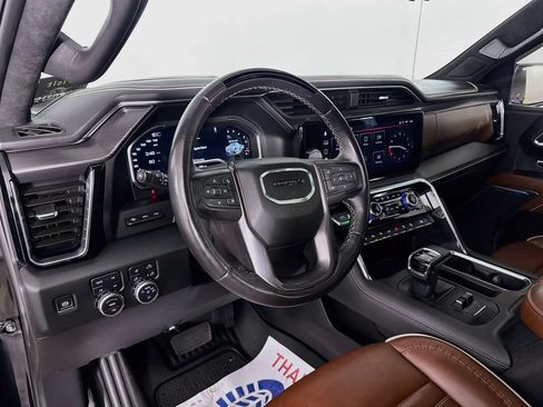 Used 2024 GMC Sierra 1500 Denali Ultimate AWD/4WD image 9